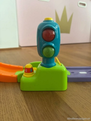VTech Parkgarage inkl. Zubehör Bild 3