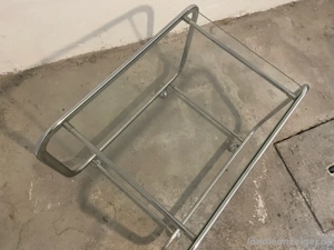Glastisch mit Rollen Bild 3