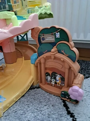 Blueys Familienhaus TUT TUT FLITZER Bild 3