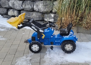 Trettraktor mit Frontlader zu verschenken