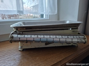 alte Küchenwaage  Bild 2