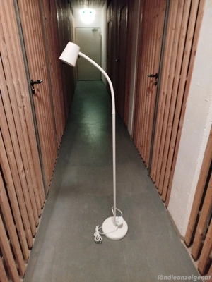 Stehlampe weiss