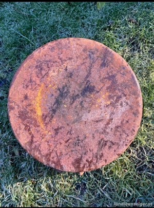 antiker Eisentopf Bild 2