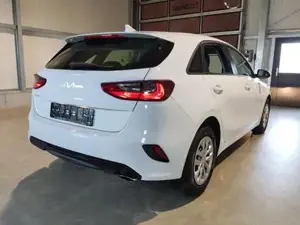 Kia Ceed / cee'd CD 1.0 T-GDI 100 PS Garantie-DAB-Bluetooth-Spur... Bild 4