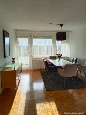 4,5 Zimmer Wohnung zu verkaufen mit Blick an den Baggersee  Bild 4