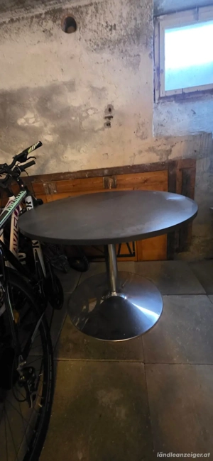 Esstisch mit Stühlen  Bild 2