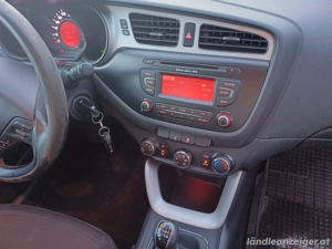 **Kia  Ceed 1.6 CDri* Bild 4