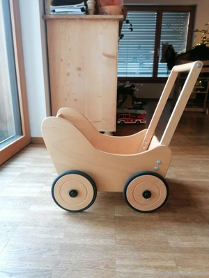 Puppenwagen aus Holz