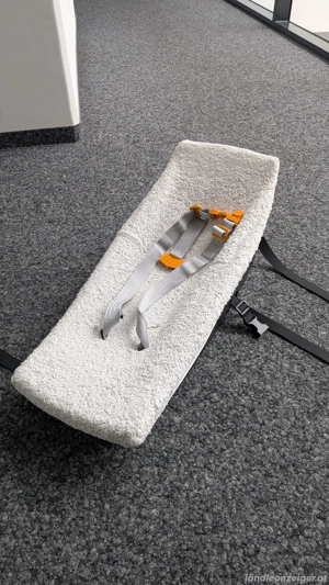 Weber Babyschale für Kinderanhänger mit Teddyfell Bild 3