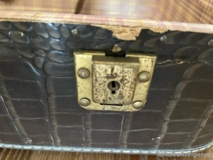 Koffer aus den 50-er Jahren Bild 3
