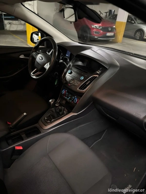 Ford Focus Trend  Bild 8
