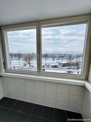 Helle 2-Zimmer Wohnung mit Balkon und Aufzug. Bild 7