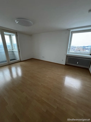 Helle 2-Zimmer Wohnung mit Balkon und Aufzug. Bild 5