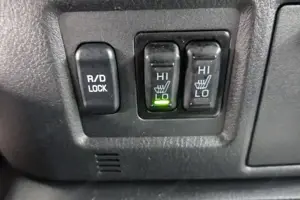 Mitsubishi Pajero Bild 13