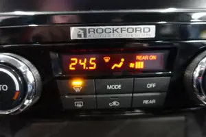 Mitsubishi Pajero Bild 14