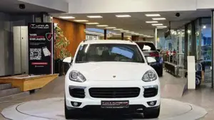 Porsche Cayenne Bild 2