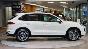 Porsche Cayenne Bild 13
