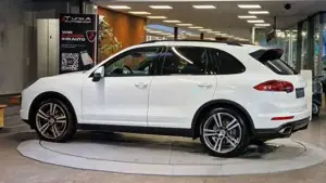 Porsche Cayenne Bild 7
