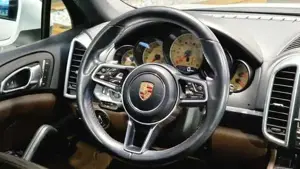 Porsche Cayenne Bild 20
