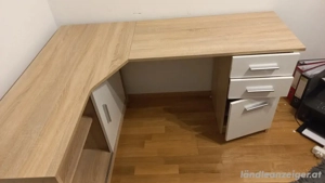 Eckschreibtisch