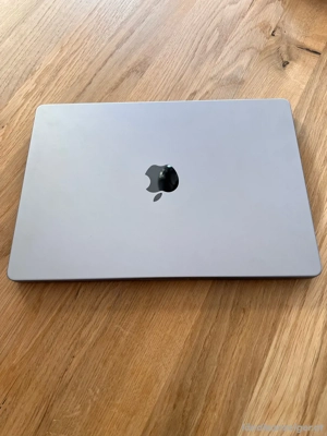 Apple MacBook Pro M1 (2021) Bild 3