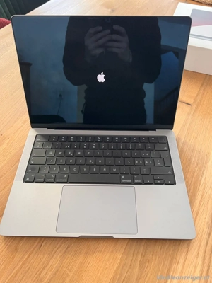 Apple MacBook Pro M1 (2021) Bild 2