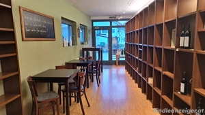 Regal in Nuss Dekor Bild 3