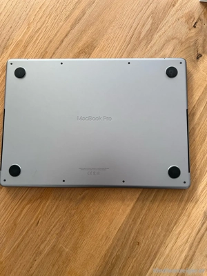 Apple MacBook Pro M1 (2021) Bild 4