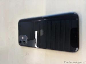 iPhone 11 64GB Black ohne SimLock Bild 2