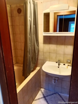 große Single Wohnung  Bild 3