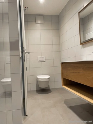 Naturnahe 2-Zimmer-Wohnung mit großzügiger Terrasse in ruhiger Wohngegend in Höchst inkl. TG, Privat Bild 4