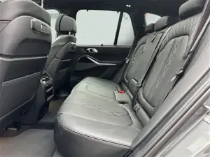 BMW X5 xDrive50e M-Sportpaket Pro // Anhängerkupplung // Panorama Glasdach Bild 11