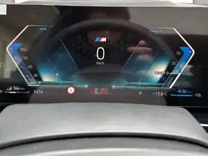 BMW X5 xDrive50e M-Sportpaket Pro // Anhängerkupplung // Panorama Glasdach Bild 9