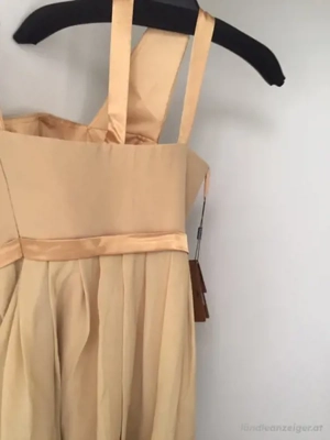 Neues Ballkleid Bild 2