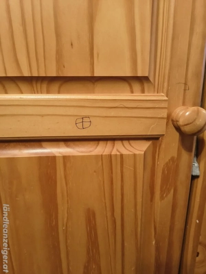 Massiven Kasten Bild 3