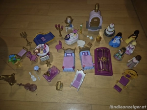 Playmobilschloss mit Einrichtung Bild 3