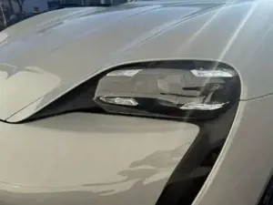 Porsche Taycan Bild 13