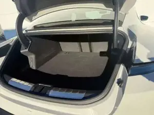 Porsche Taycan Bild 18