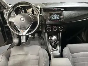 Alfa Romeo Giulietta Bild 8