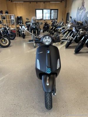 Vespa Primavera 125   125S