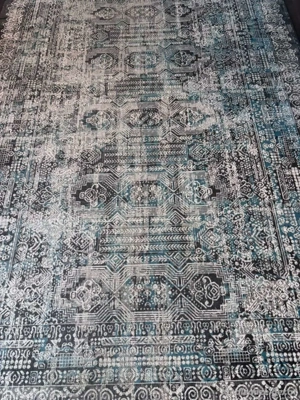 Schöner Teppich Bild 3