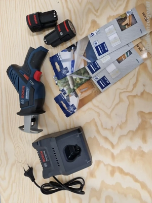 Bosch Professional Säbelsäge GSA 12V inkl Zubehör