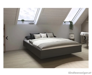 Neuwertiges Bett inkl. Matratze & Lattenrost