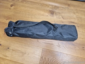 Kompakter Campingtisch aus Aluminium