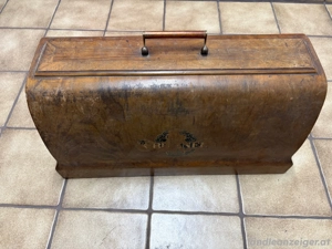 Antike Nähmaschinen-Abdeckung