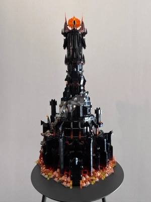 LEGO Barad-d r Turm (Herr der Ringe) - aufgebaut, komplett, OVP & Minifiguren