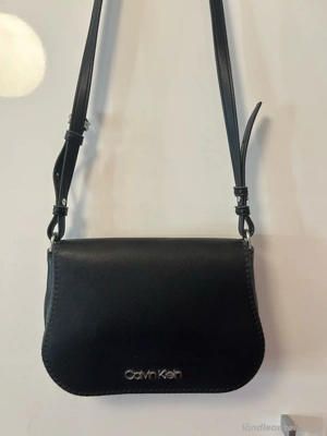 Calvin Klein Umhängetasche Bild 2