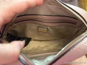 Guess Umhängetasche Bild 2