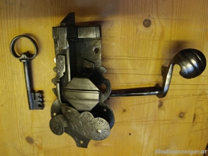 Antikes Türschloss - überholt und voll funktionstüchtig