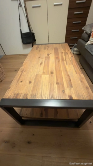 Couchtisch  Bild 2